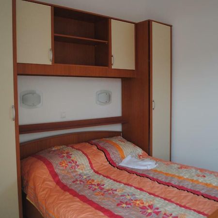 Ciovo Apartments โตรกีร์ ภายนอก รูปภาพ