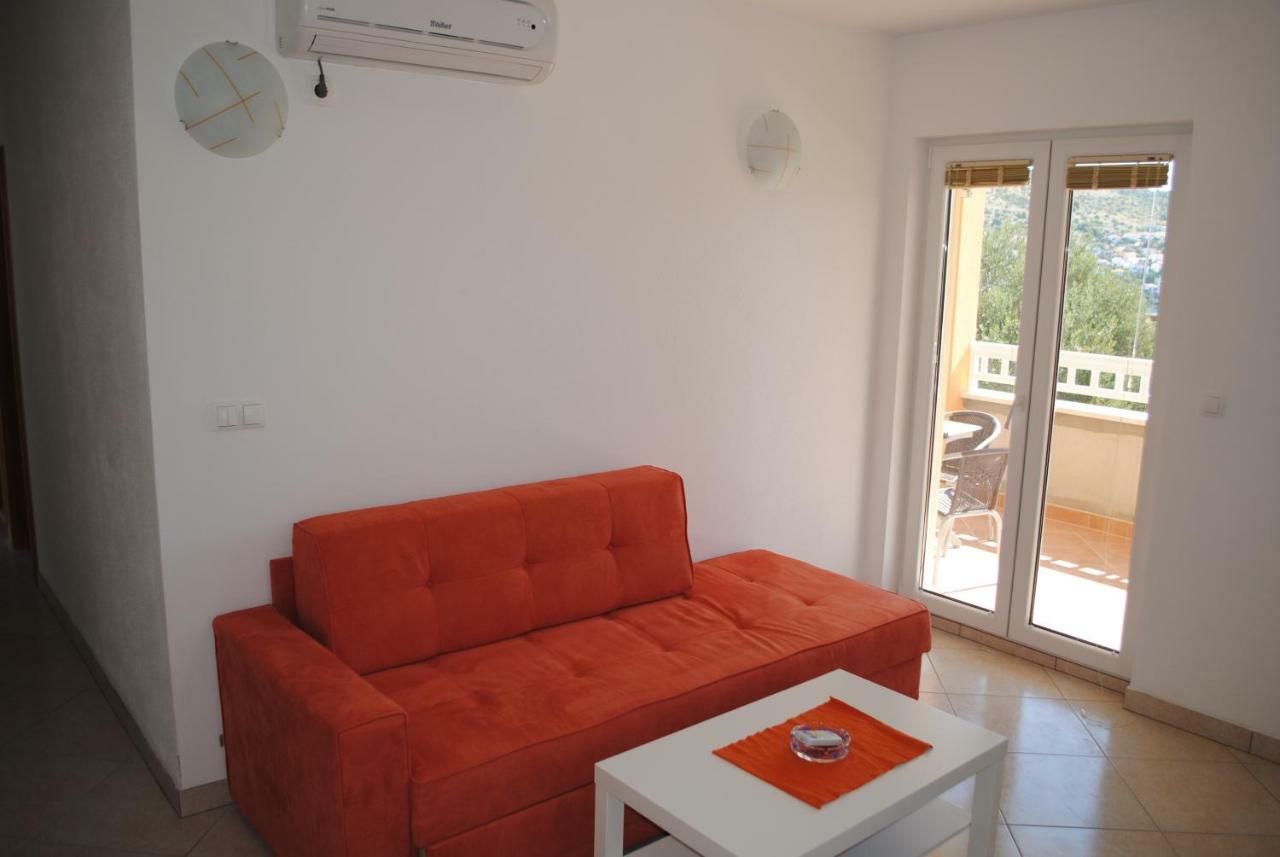 Ciovo Apartments โตรกีร์ ภายนอก รูปภาพ